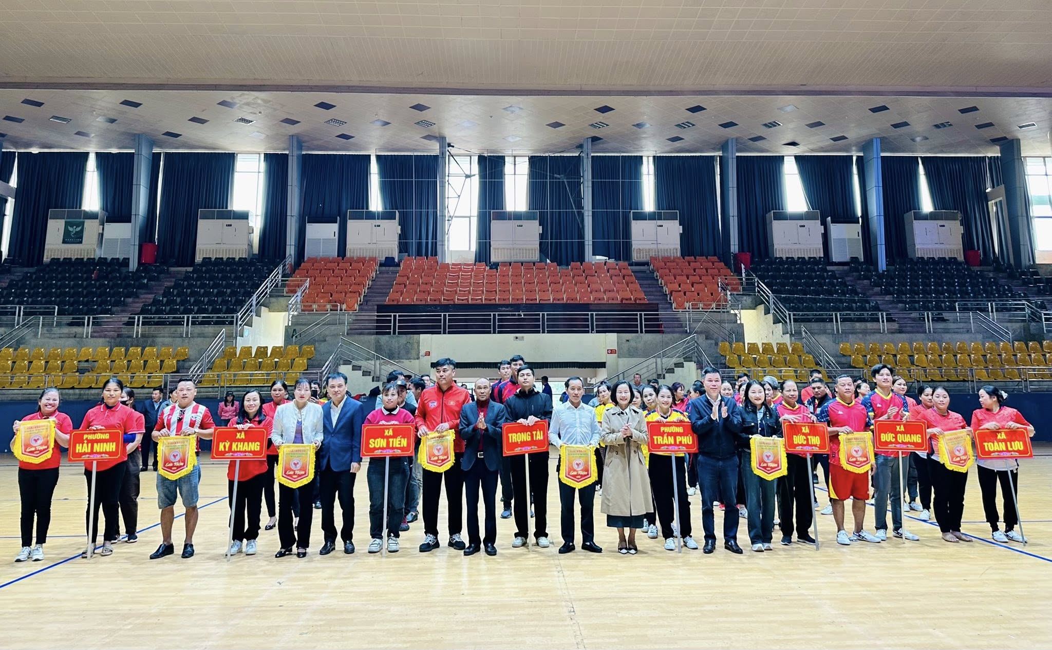 Sôi nổi khí thế đội tuyển xã Toàn Lưu tranh tài tại giải kéo co - Đại hội TDTT tỉnh Hà Tĩnh lần thứ X năm 2025