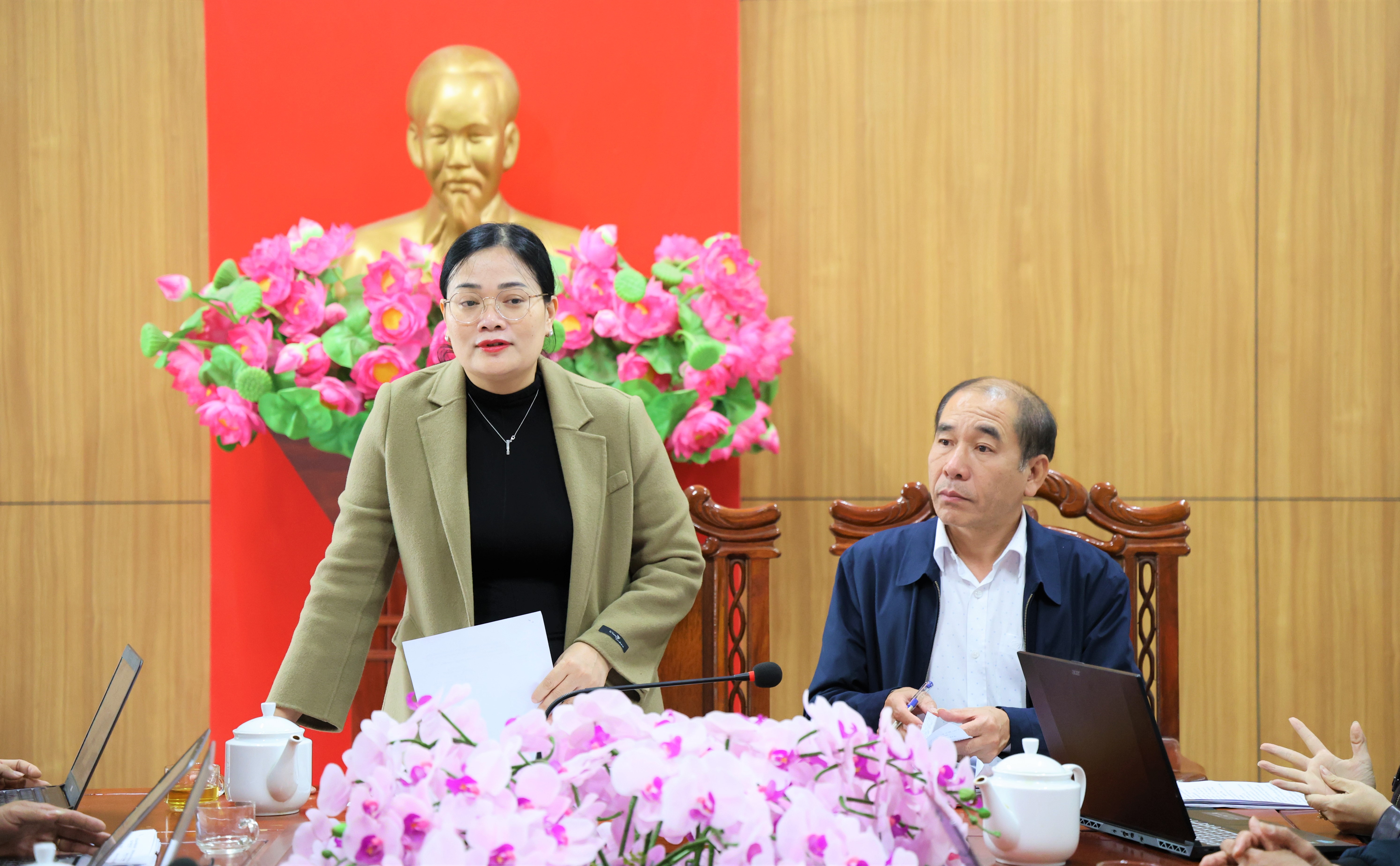 Thường trực Đảng ủy chỉ đạo, giải quyết nhiều vụ việc liên quan đến đất đai tại phiên tiếp dân định kỳ tháng 12