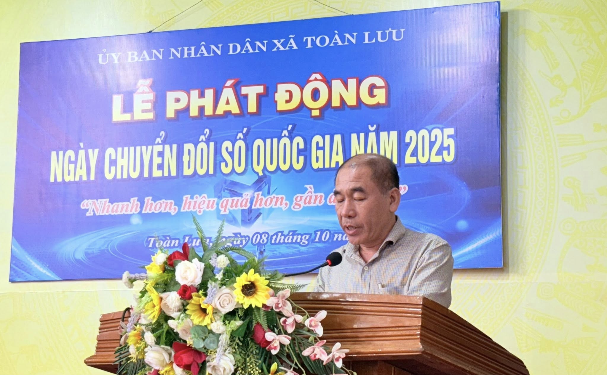 Xã Toàn Lưu tổ chức lễ phát động hưởng ứng ngày Chuyển đổi số Quốc gia và đẩy mạnh phong trào "Bình dân học vụ số" năm 2025