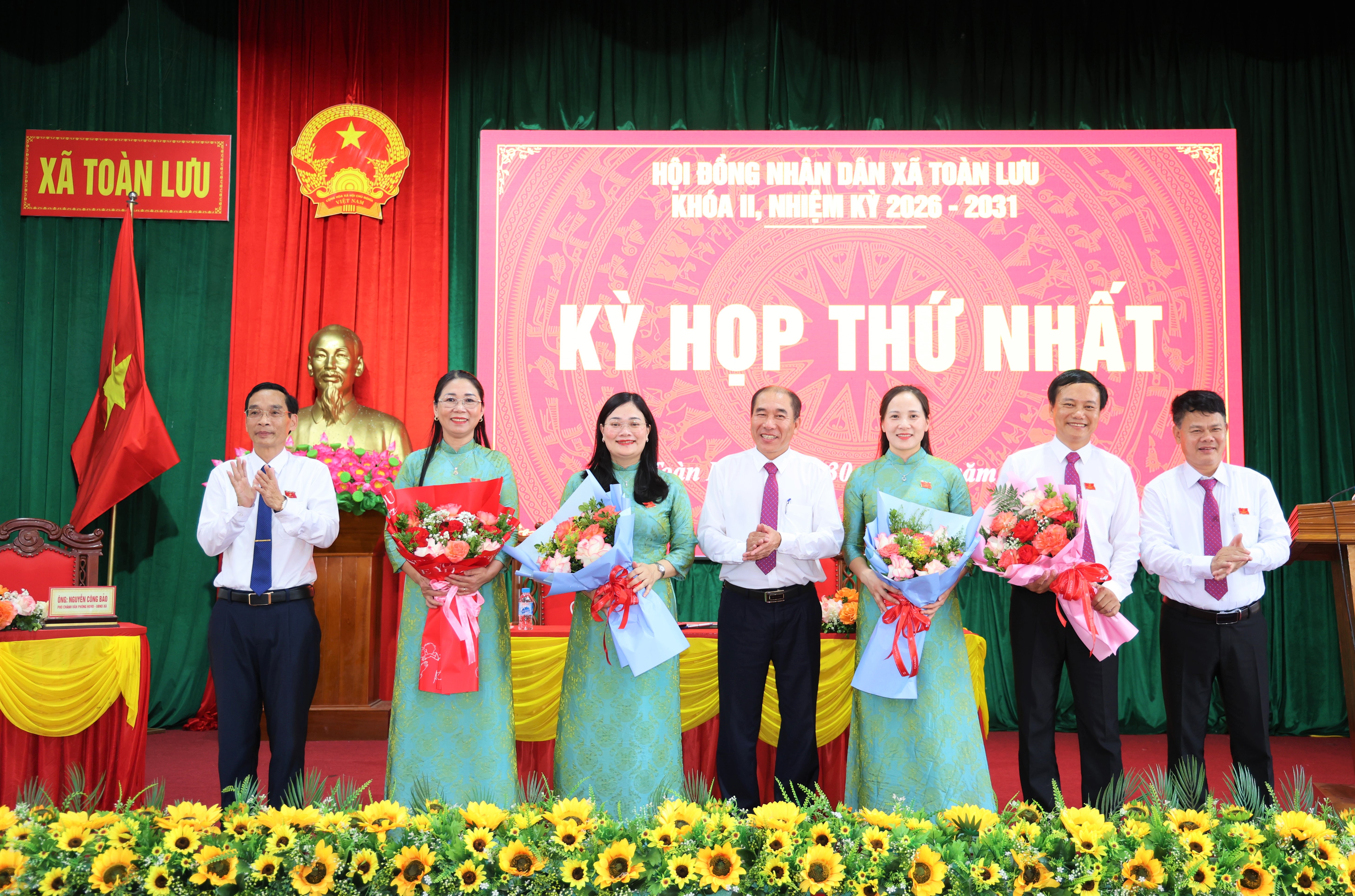 HĐND XÃ TOÀN LƯU KHÓA II TỔ CHỨC KỲ HỌP THỨ NHẤT ĐỂ BẦU CÁC CHỨC DANH CHỦ CHỐT CỦA HĐND, UBND NHIỆM KỲ 2026 - 2031