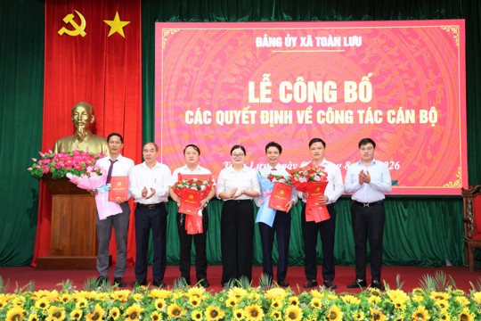 Toàn Lưu công bố các Quyết định về công tác cán bộ