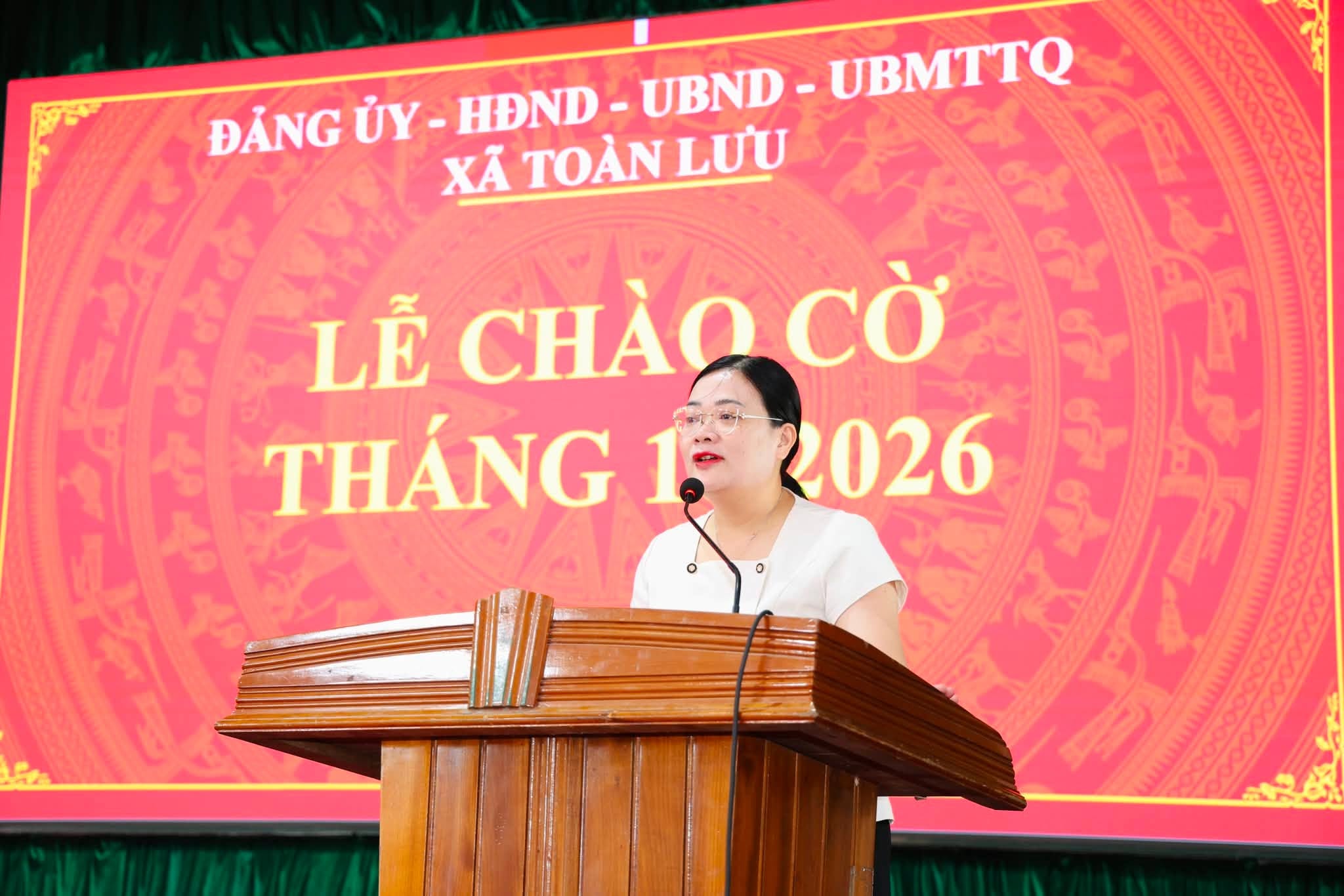 Xã Toàn Lưu tổ chức Lễ chào cờ đầu tháng 10, triển khai các nhiệm vụ trọng tâm 