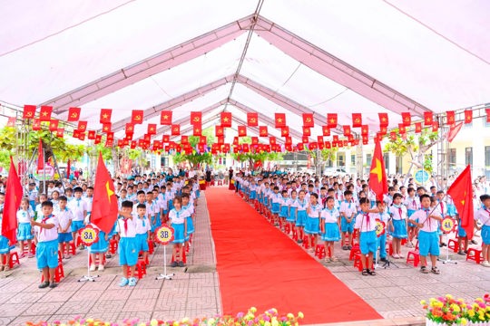 Trường Tiểu học Tô Hiến Thành tưng bừng chào mừng năm học mới  