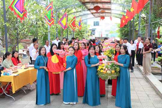 Xã Toàn Lưu kỷ niệm 847 năm ngày mất danh nhân Thái úy Tô Hiến Thành 