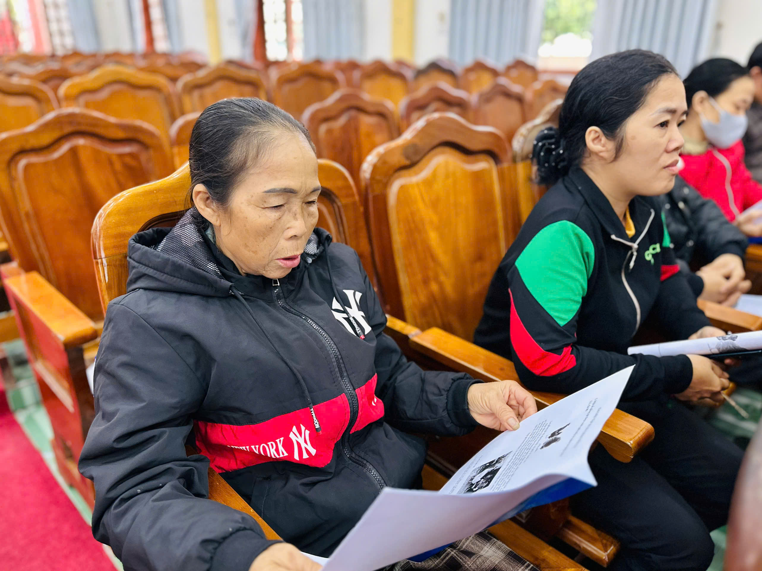 Xã Toàn Lưu trao “ cần câu” giúp các gia đình vươn lên thoát nghèo, phát triển kinh tế 