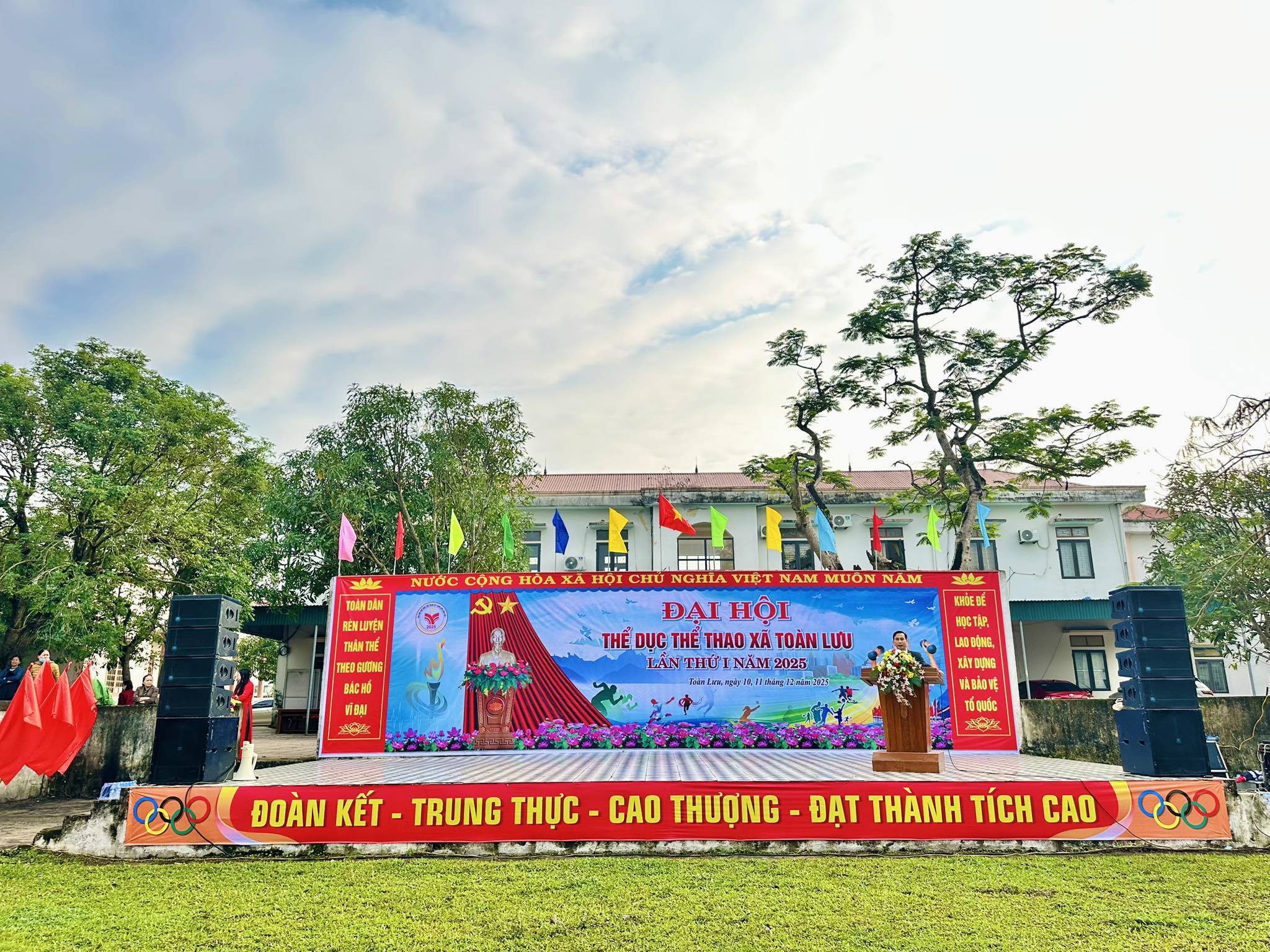 Toàn Lưu khai mạc Đại hội TDTT lần thứ nhất năm 2025
