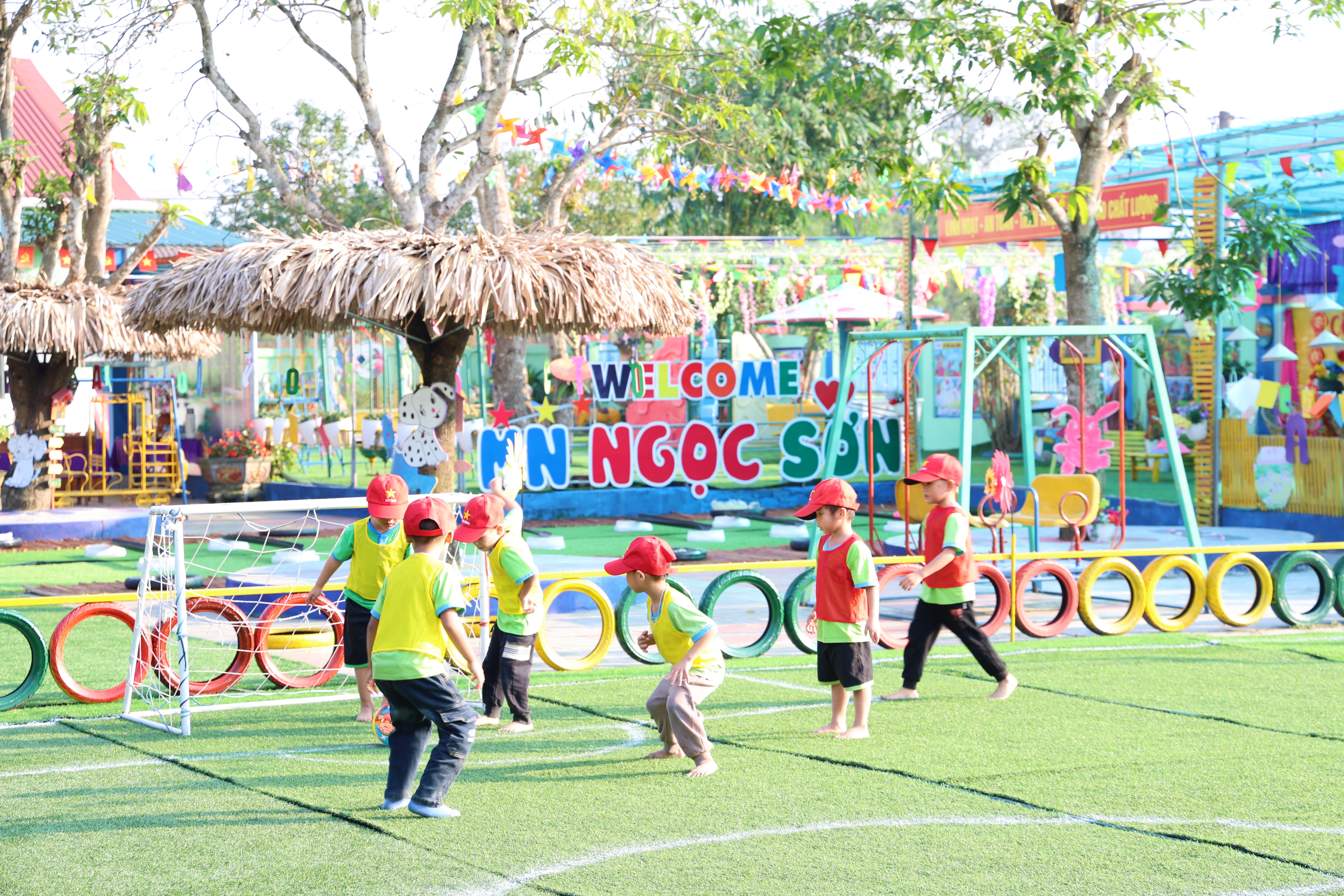 Mầm non Ngọc Sơn – Nơi ươm mầm hạnh phúc, chắp cánh ươc mơ cho trẻ  